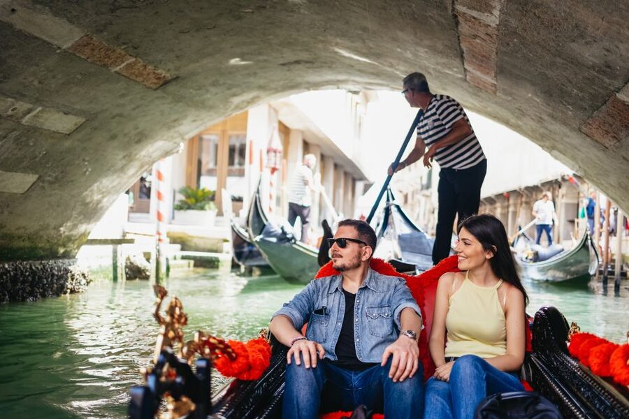 Venice: Grand Canal Gondola Ride with App Commentary - The St Mark Basin Finish and San Giorgio Island Views