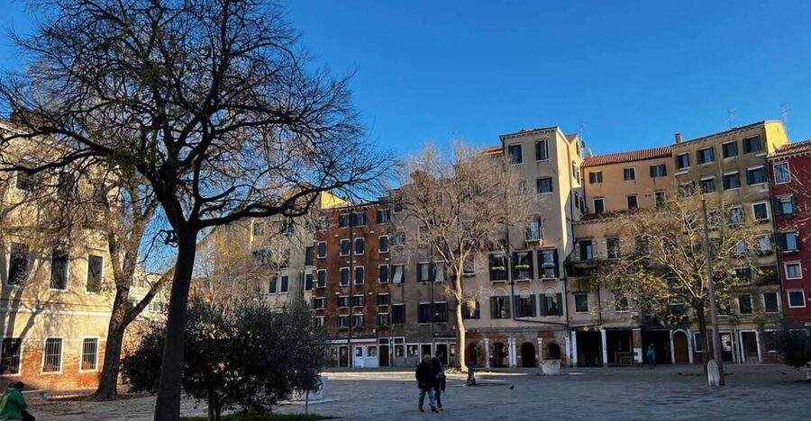 Venice: Guided Tour of the Jewish Ghetto and Synagogue Visit - Why the Jewish Ghetto works as a short guided visit