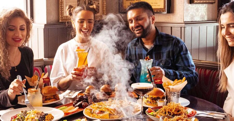 Venice: Hard Rock Cafe with Set Menu for Lunch or Dinner - Key highlights to know before you go