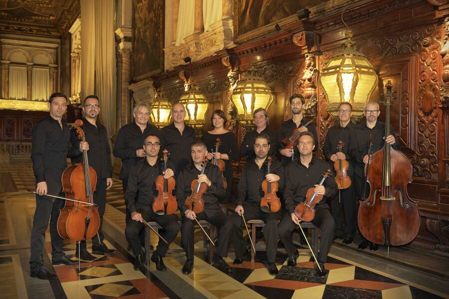 Venice: Interpreti Veneziani Concert at Church of San Vidal - The flow of the night: arrival, the 1.5-hour rhythm, and what to do during breaks