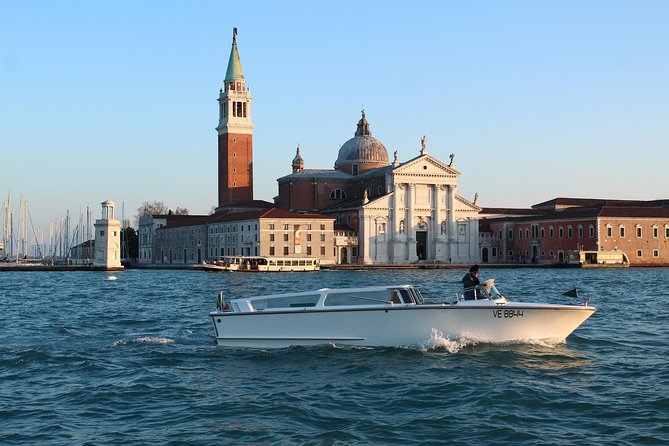 Venice Marco Polo Airport Link Arrival Transfer - A Stress-Free Arrival: What the Shared Boat Transfer Really Does
