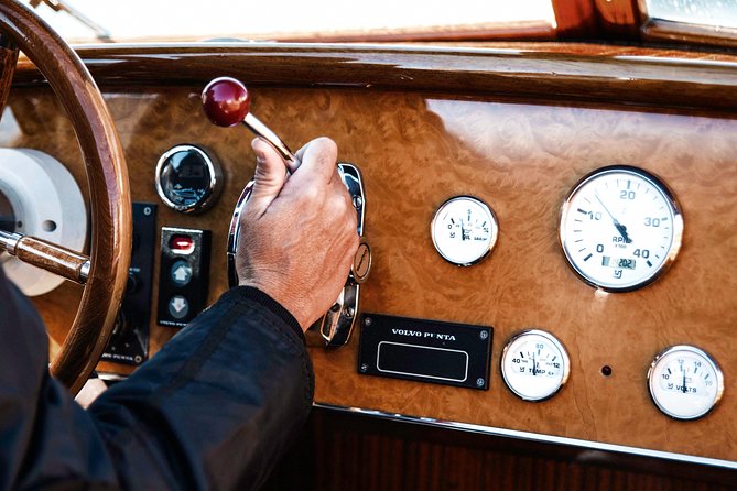 Venice Marco Polo Airport Private Arrival Transfer via Motorboat - Price and value for a private transfer (when it makes sense)