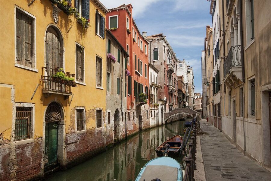 Venice: Morning Walking Tour - Scuola Grande di San Marco and the Captains of Fortune