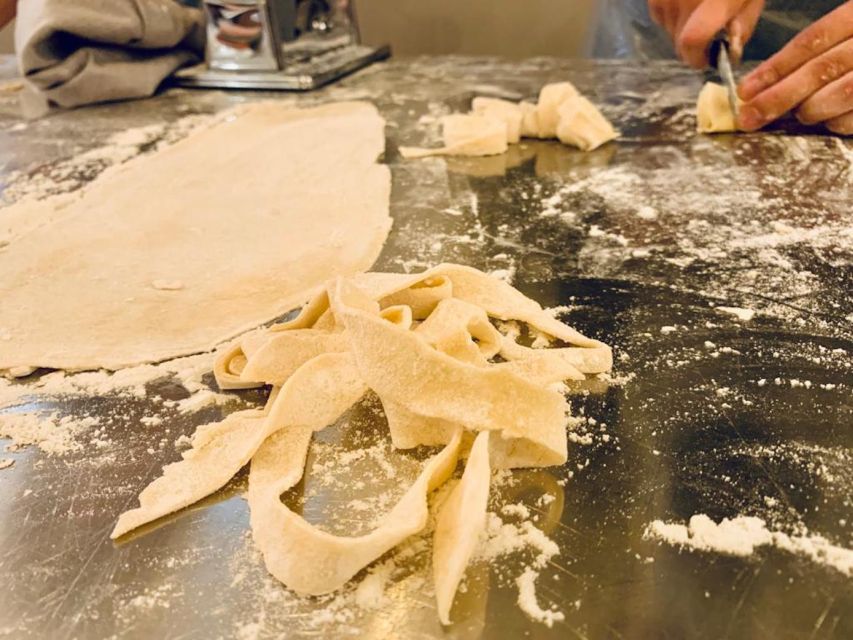 Venice: Pasta and Tiramisu Cooking Class with Wine - Why this Venice pasta and tiramisu class is more than a food demo