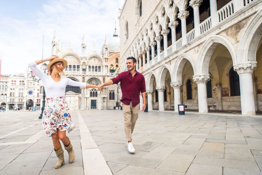 Venice: Photoshoot at Piazza San Marco and the Canals - Where Piazza San Marco photos actually get made