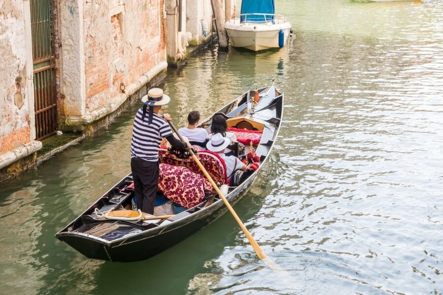 Venice: Private Gondola Cruise for up to 5 Passengers - Where to start: Alilaguna ticket office near Royal Gardens gate