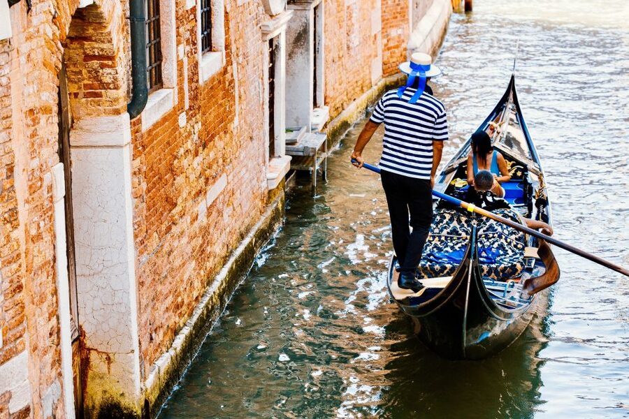 Venice: Private Gondola Ride - Comfort and “what to watch for” before you step in