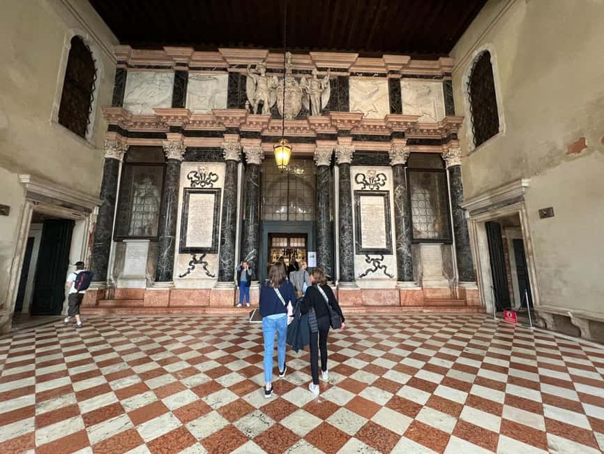 Venice: Private Tour with a Local Guide - Key things that make this tour worth your time