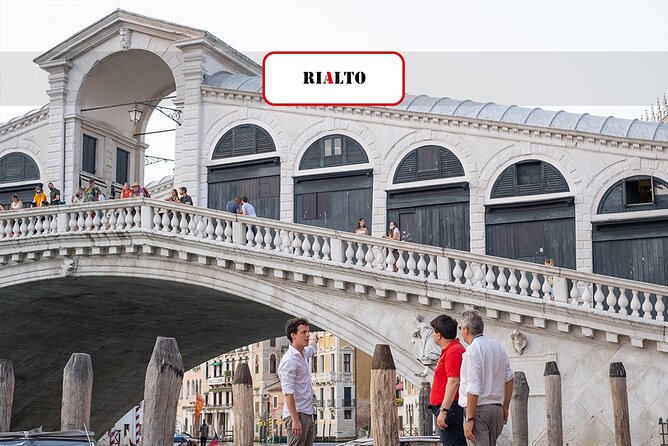 Venice: San Marco to Rialto Walking Tour & Spritz Like a Local - Gondola option: Gondola Gallery VR plus a shared ride