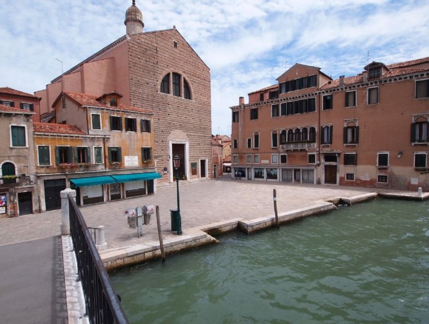 Venice: Sightseeing Tour with a Local expert - Basilica dei Frari and Titian’s Burial: Art You Can Place in Context