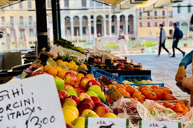 Venice Street Food Tour with Local Guide with Local Food Market Visit - Rialto to Santa Margherita, the Venice street food route that makes you eat like a local