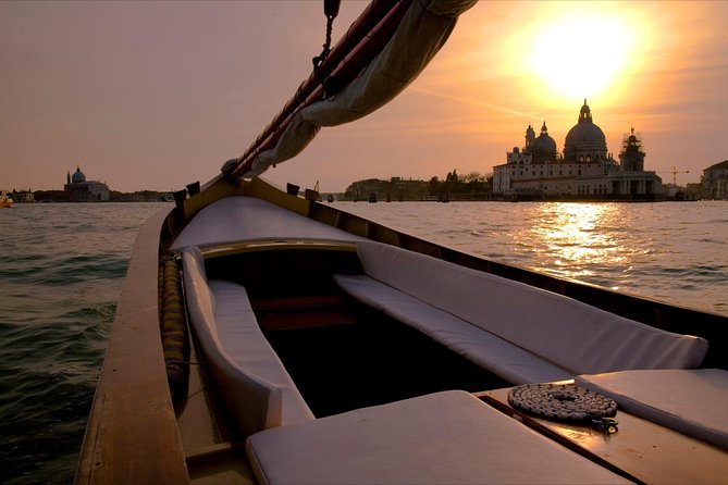 Venice Sunset Cruise by Typical Venetian Boat with Prosecco - Ospedale Fondamenta Nuove, the boat choice, and what to expect before departure