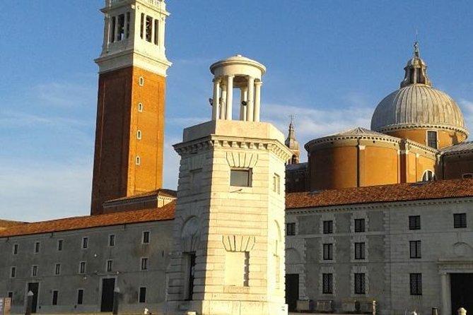 Venice Sunset Cruise by Typical Venetian Boat with Prosecco - San Lazzaro degli Armeni and the Arsenal: big themes in two very different islands