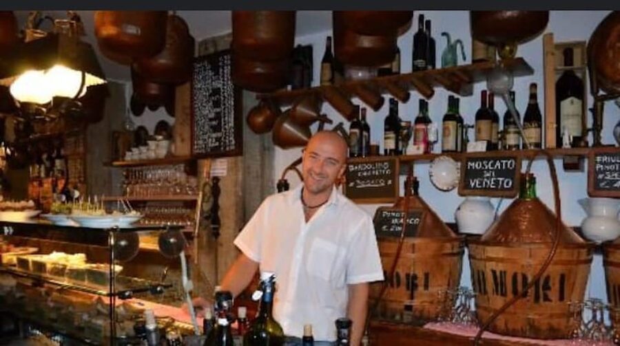 Venice: Sunset Walking Tour with Food and Wine Tastings - A Sunset Walk That Turns Venice Into a Food Map