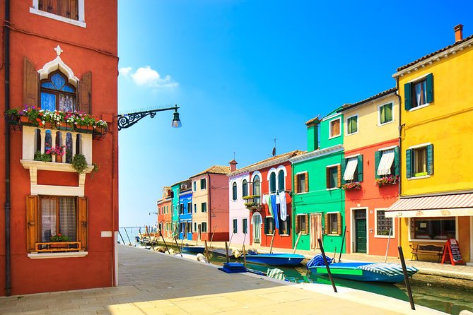 Venice: The Islands of the Lagoon Guided Tour - Meeting point at Riva degli Schiavoni, 10 minutes early, and dock reality