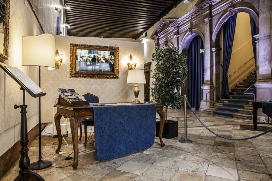 Venice: The Three Tenors Concert Ticket - The Three Tenors show in Venice: historic rooms, big voices
