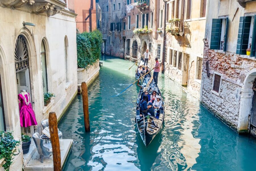 Venice: Traditional Shared Gondola Ride - Key things to know before you glide