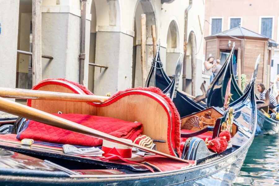 Venice: Traditional Shared Gondola Ride - Who should book this gondola ride, and who should skip it