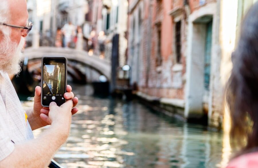 Venice: Traditional Shared Gondola Ride - Photos, timing, and weather, without wishful thinking