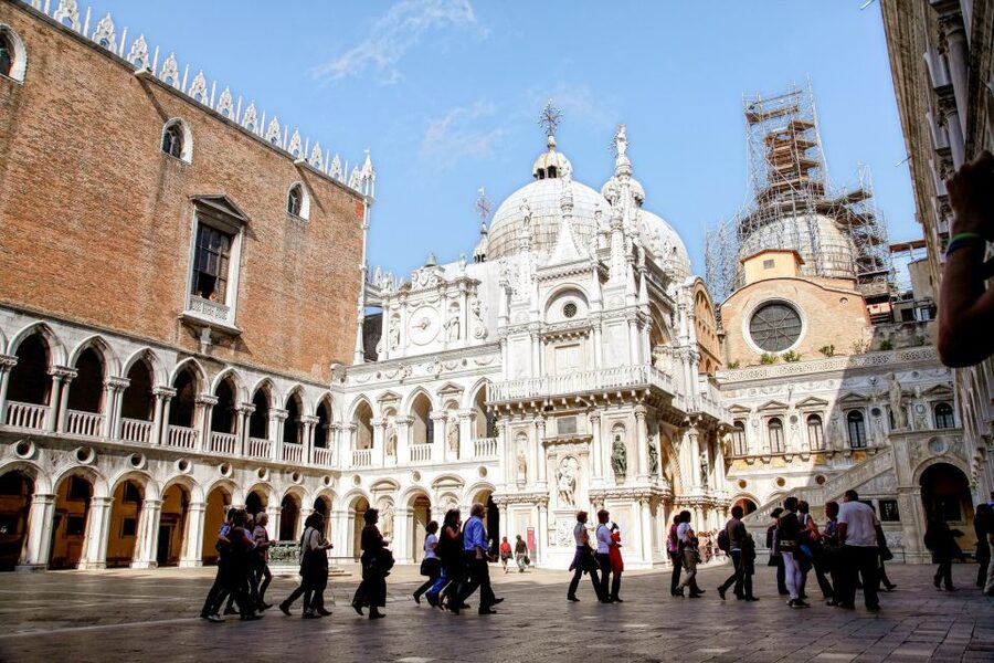 Venice: Walking tour, Doge Palace, & St. Mark's Basilica - St. Mark’s Basilica: Byzantine art you can actually explain