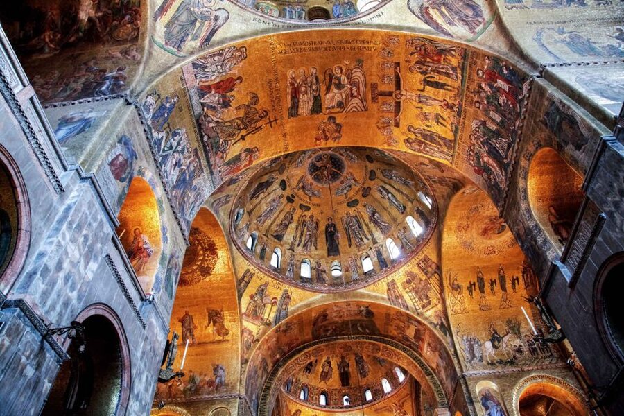 Venice: Walking tour, Doge Palace, & St. Mark's Basilica - St. Mark’s Square plus S. Maria Formosa, the real Venice rhythm