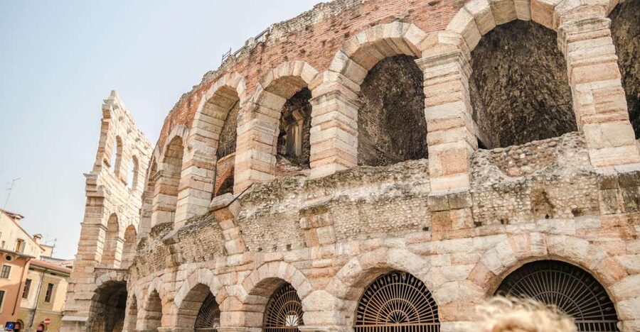 Verona: Priority Access Arena Guided Tour - Skipping the lines at Piazza Bra, and why timing matters here