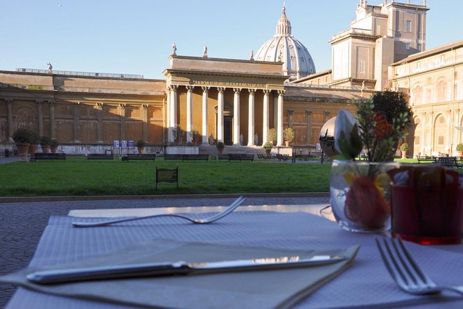 VIP Vatican Breakfast and Guided Tour with Sistine Chapel Access - Sistine Chapel Access: What You Can Expect in 15 Minutes